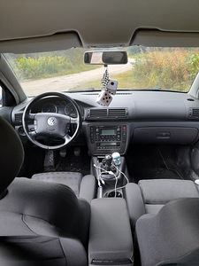 Volkswagen passat b5.2004 (1 foto / 3)
