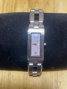 Emporio Armani naiste käekell (1 foto / 2)