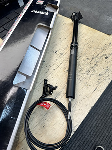 Dropper reverb stealth 150 31,6 440 rockshox (1 foto / 5)