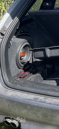 BMW e61 Subwoofer edge