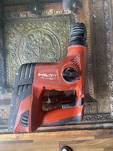 Hilti (1 foto / 1)