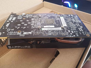 ATI AMD Radeon R9 200 Series (2 фото из 4)