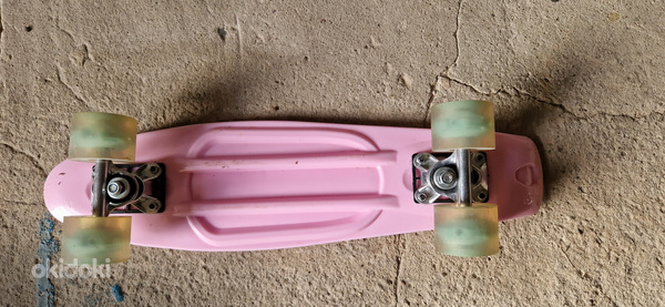 Скейтборд 56 см, розовый (фото #3)