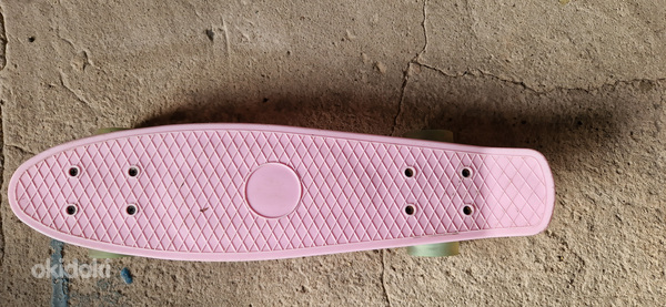 Скейтборд 56 см, розовый (фото #4)