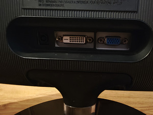 SAMSUNG S22B350H Series 3 Full HD LED Monitor(varuosadeks) (5 foto / 5)