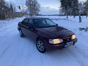 Ford Sierra 2.0i (1 foto / 8)