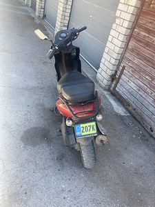 Kymco 4Т (3 фото из 4)