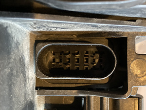 Audi Q7 xenon esituled (4 foto / 5)
