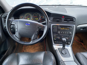 Вольво v70 (3 фото из 6)