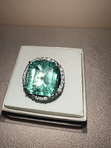 Smaragd/emerald 15,48 ct (!) teemant sõrmus, plaatina (7 foto / 8)