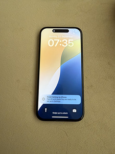 iPhone 15 Pro 128 GB (1 foto / 4)