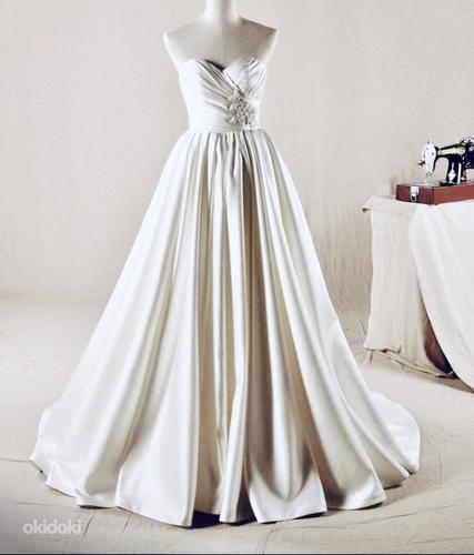 Свадебное платье. (фото #1)