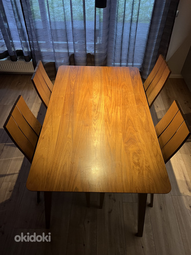 Кухонный стол + стулья (фото #1)