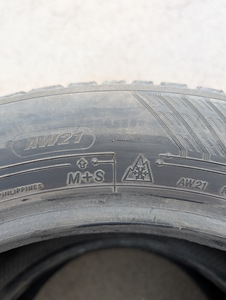 225/55/r17 (3 foto / 5)