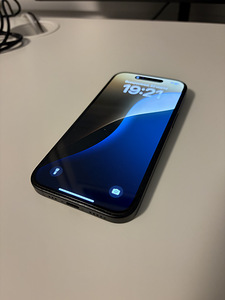 iPhone 15 128 gb (1 foto / 4)