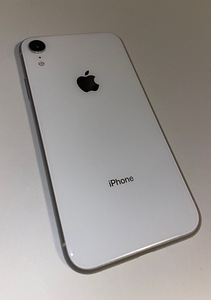 Apple iPhone XR 64GB valge (2 foto / 3)