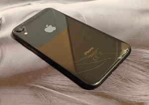 Apple iPhone XR 64GB must (2 foto / 3)