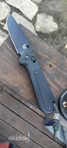 Benchmade redoubt