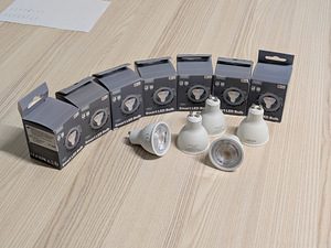 MOES ZigBee GU10 LED RGB C+W, 9 tk (1 foto / 3)