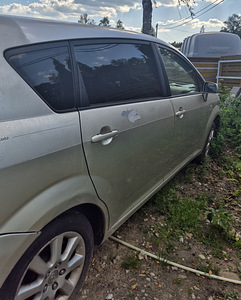 Toyota Corolla Verso - varuosad (3 foto / 4)