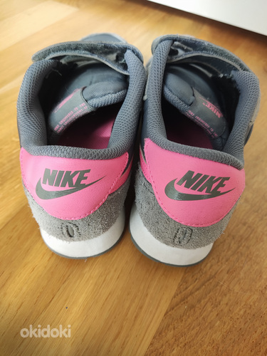Кроссовки Nike, S.34 (фото #2)