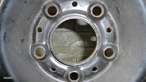 Диск вместе с шиной Michelin x m+s330 (3 фото из 3)