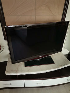 Samsung 37" LE37B653T5W teler (2 foto / 8)