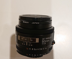 Nikon af 50mmf1,4 (2 foto / 2)