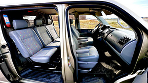 Volkswagen Transporter Combi L1H1 2.5 R5 128 кВт (9 фото из 14)