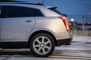 Cadillac SRX4 Premium 3.0 V6 (5 foto / 10)