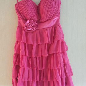 Kaunis roosa kleit, S