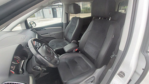 Seat Alhambra 2.0TDI 103 kw (WEBASTO, konks, Alcantra nahk) (11 foto / 15)
