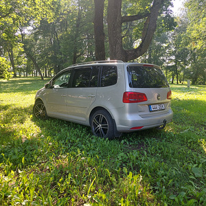 Touran 2.0 TDI (1 фото из 10)