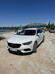 Opel Insignia Sports Tourer Exclusive 2.0 TDi 125kw (2 foto / 15)