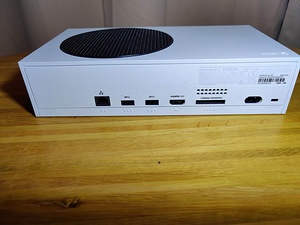 Xbox Series S (2 foto / 4)