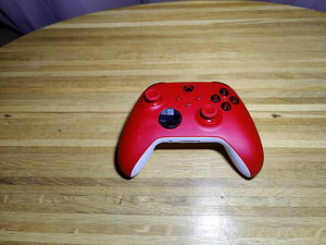 Xbox Series S (4 foto / 4)