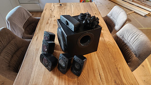 Logitech Z906 5.1 arvutikõlarid (2 foto / 3)