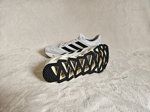 Кроссовки Adidas Switch FWD - 46 (3 фото из 4)