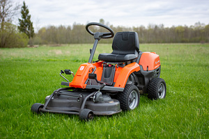 Murutraktor / Raider Husqvarna R 112C (2 foto / 4)