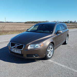 M: Volvo v70 2.0 100kw D3 momentum (1 foto / 14)