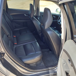 M: Volvo V70 2.0 120kw Momentum (8 foto / 12)