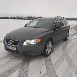M: Volvo V70 2.0 120kw D3 Momentum (1 foto / 10)