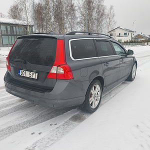 M: Volvo V70 2.0 120kw D3 Momentum (3 foto / 10)