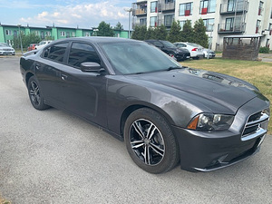 Dodge Charger R/T Plus AWD V8 (5 foto / 13)