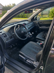 Honda CR-V 2011a. MT 2.0 (3 foto / 8)