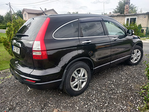 Honda CR-V 2011a. MT 2.0 (8 foto / 8)