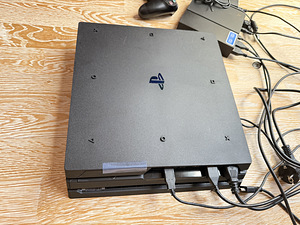 Sony PlayStation 4 Pro 1 TB Mängukonsool