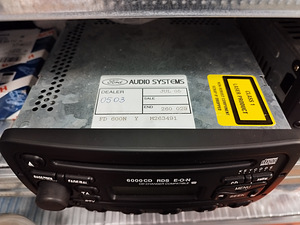 Ford 6000CD makk raadio (2 foto / 4)