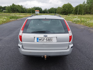 Ford Mondeo Ghia (5 foto / 13)