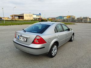 Ford Mondeo 2.5 Ghia (5 foto / 14)